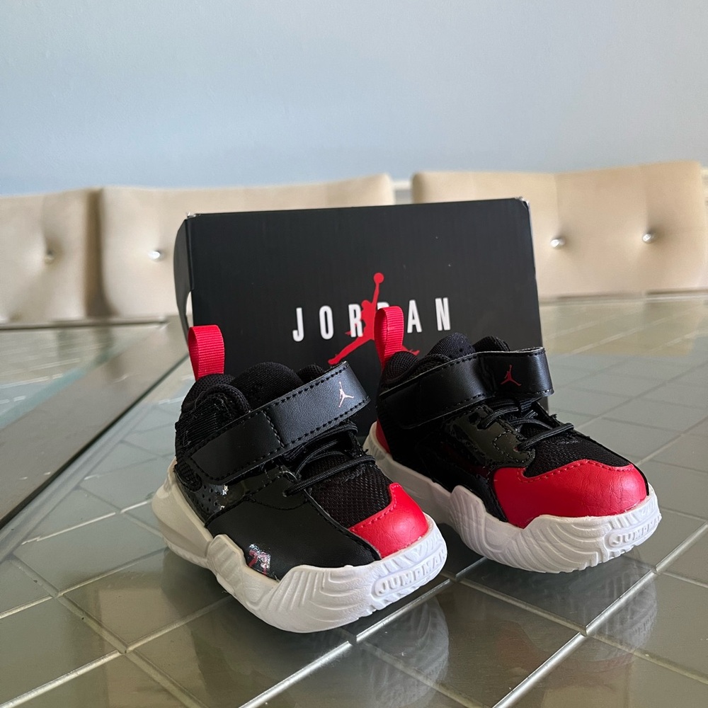 Jordan Kids' Black and Red Sneakers